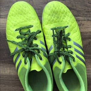 Men’s indoor soccer shoes